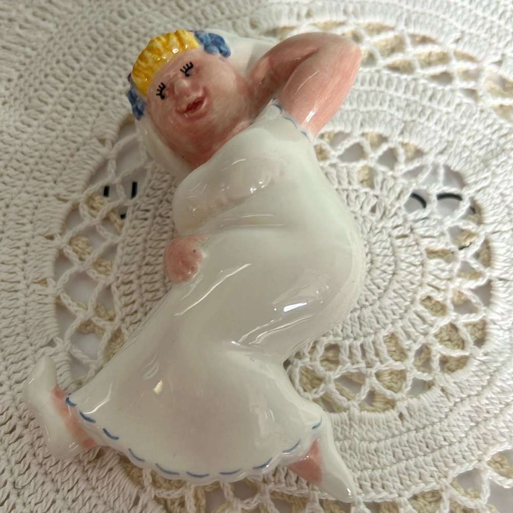 Clay Art Collectable Happily Ever After Salt Shaker